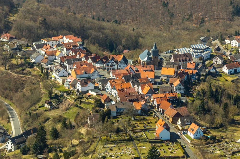 Waldeck from the bird's eye view: Village - view on the edge of forested areas in Waldeck in the state Hesse, Germany