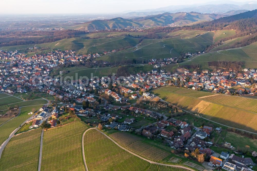 Aerial photograph Fessenbach - Village - view on the edge of vineyards and wineries in Fessenbach in the state Baden-Wuerttemberg, Germany