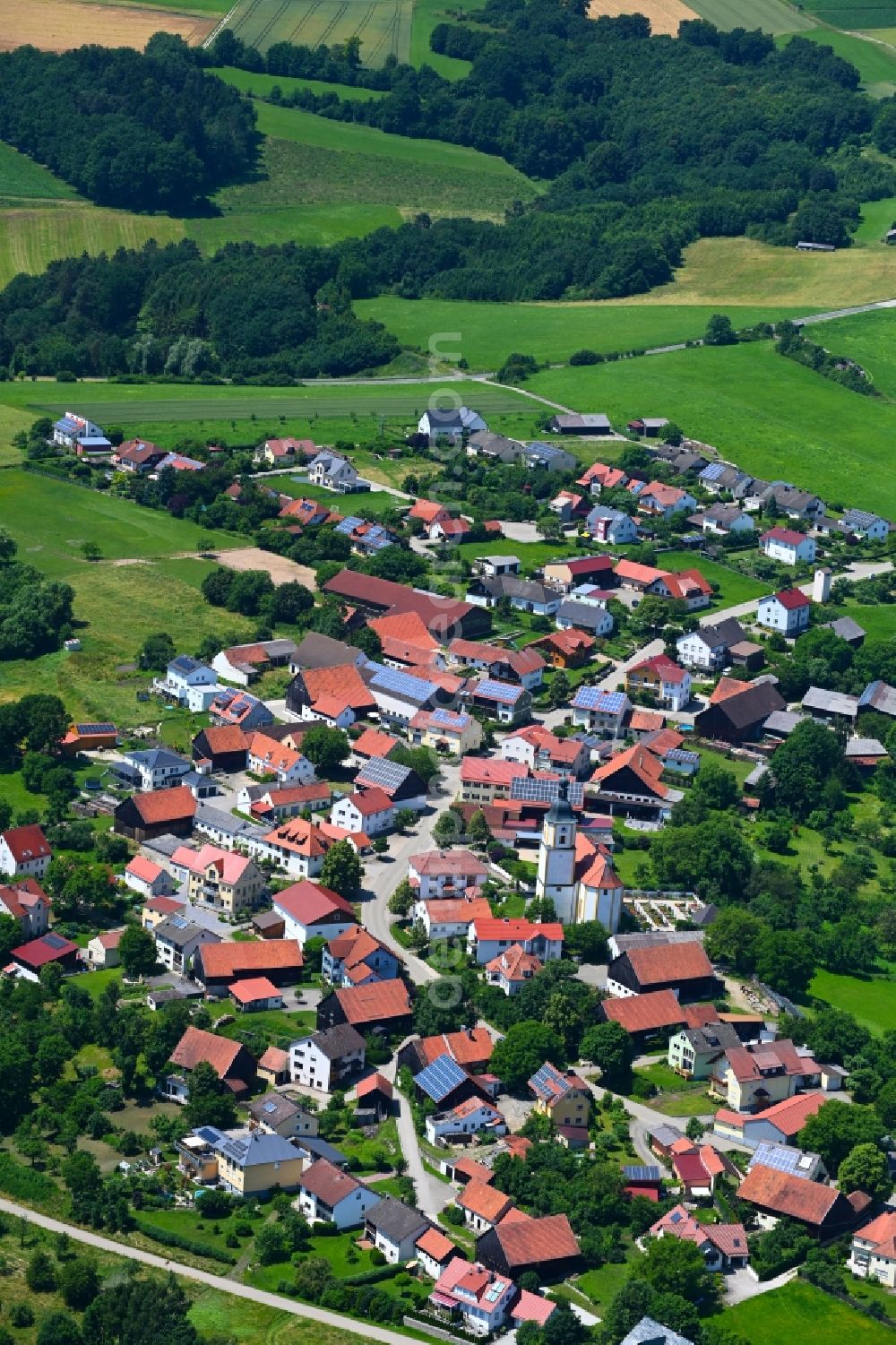 Waltersberg from the bird's eye view: Village view in Waltersberg in the state Bavaria, Germany