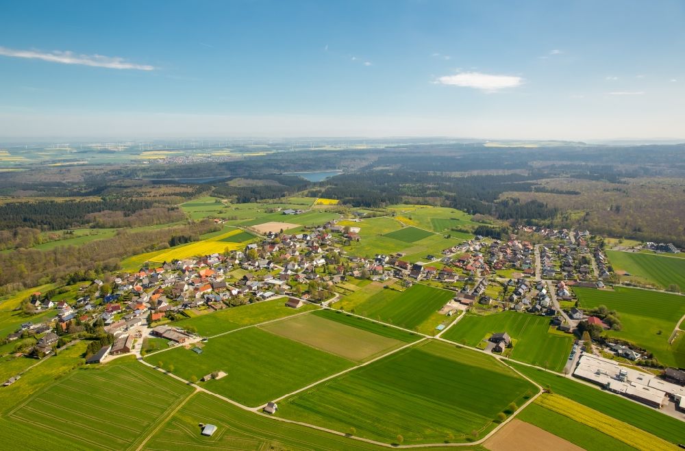 Bleiwäsche from the bird's eye view: Agricultural land and field borders surround the settlement area of the village in Bleiwaesche in the state North Rhine-Westphalia, Germany