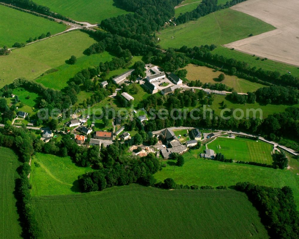 Aerial photograph Breitenau - Agricultural land and field boundaries surround the settlement area of the village in Breitenau in the state Saxony, Germany