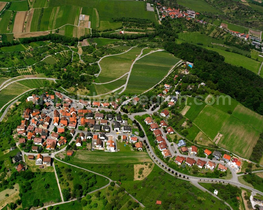 Aerial photograph Bürg - Agricultural land and field boundaries surround the settlement area of the village in Bürg in the state Baden-Wuerttemberg, Germany