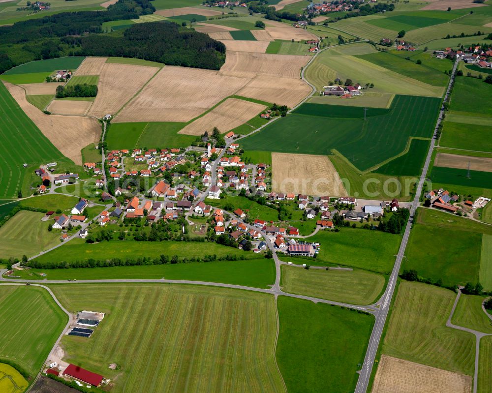 Aerial image Eberhardzell - Agricultural land and field boundaries surround the settlement area of the village in Eberhardzell in the state Baden-Wuerttemberg, Germany
