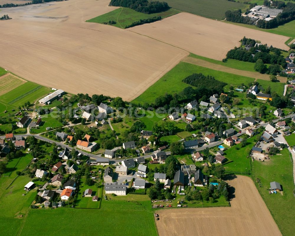 Aerial photograph Ebersbach - Agricultural land and field boundaries surround the settlement area of the village in Ebersbach in the state Saxony, Germany