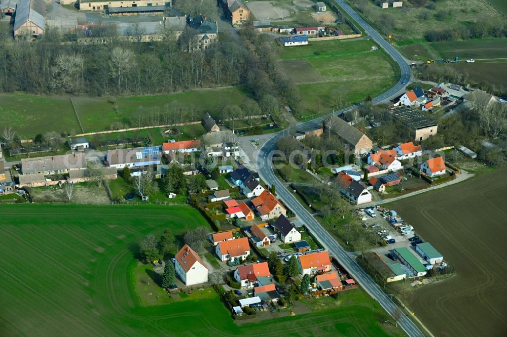 Aerial image Etzdorf - Agricultural land and field boundaries surround the settlement area of the village in Etzdorf in the state Saxony-Anhalt, Germany