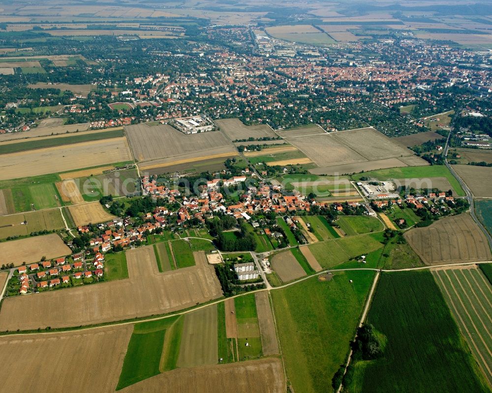 Felchta from the bird's eye view: Agricultural land and field boundaries surround the settlement area of the village in Felchta in the state Thuringia, Germany