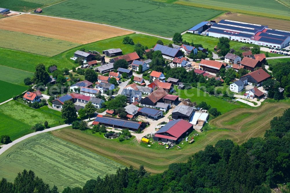 Aerial photograph Hebersdorf - Agricultural land and field boundaries surround the settlement area of the village in Hebersdorf in the state Bavaria, Germany