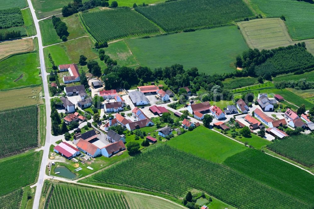Aerial image Kleinreichertshofen - Agricultural land and field boundaries surround the settlement area of the village in Kleinreichertshofen in the state Bavaria, Germany