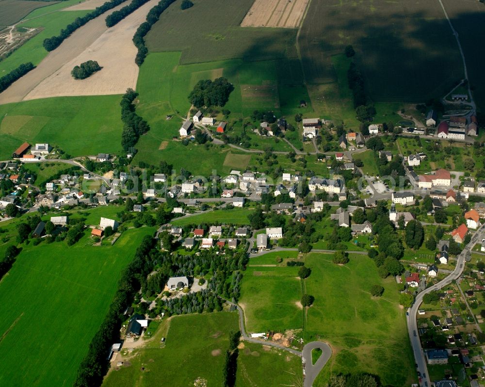Leubsdorf from above - Agricultural land and field boundaries surround the settlement area of the village in Leubsdorf in the state Saxony, Germany