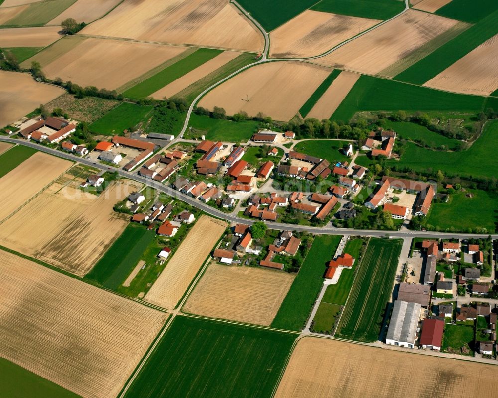 Aerial image Niedersunzing - Agricultural land and field boundaries surround the settlement area of the village in Niedersunzing in the state Bavaria, Germany