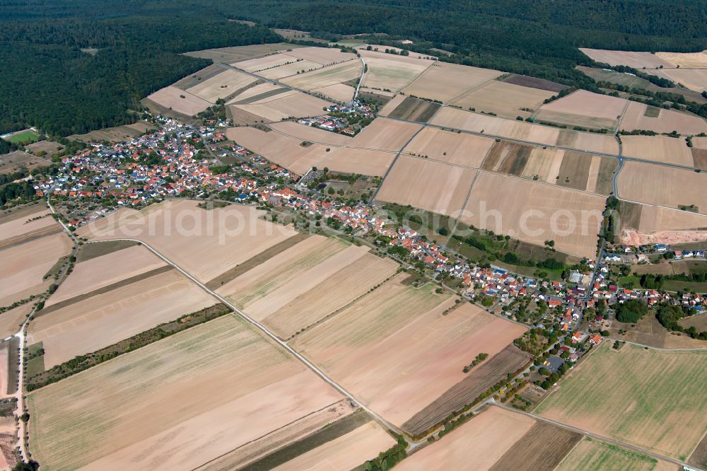 Oberndorf from the bird's eye view: Agricultural land and field boundaries surround the settlement area of the village in Oberndorf in the state Bavaria, Germany