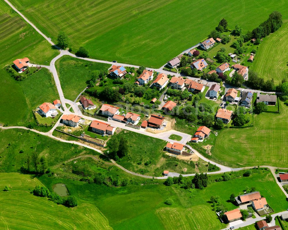 Aerial image Schiefweg - Agricultural land and field boundaries surround the settlement area of the village in Schiefweg in the state Bavaria, Germany