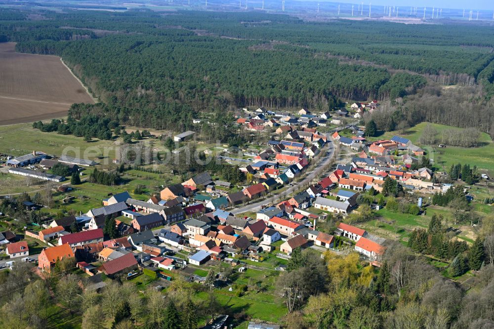 Aerial photograph Stepenitz - Agricultural land and field boundaries surround the settlement area of the village in Stepenitz in the state Brandenburg, Germany