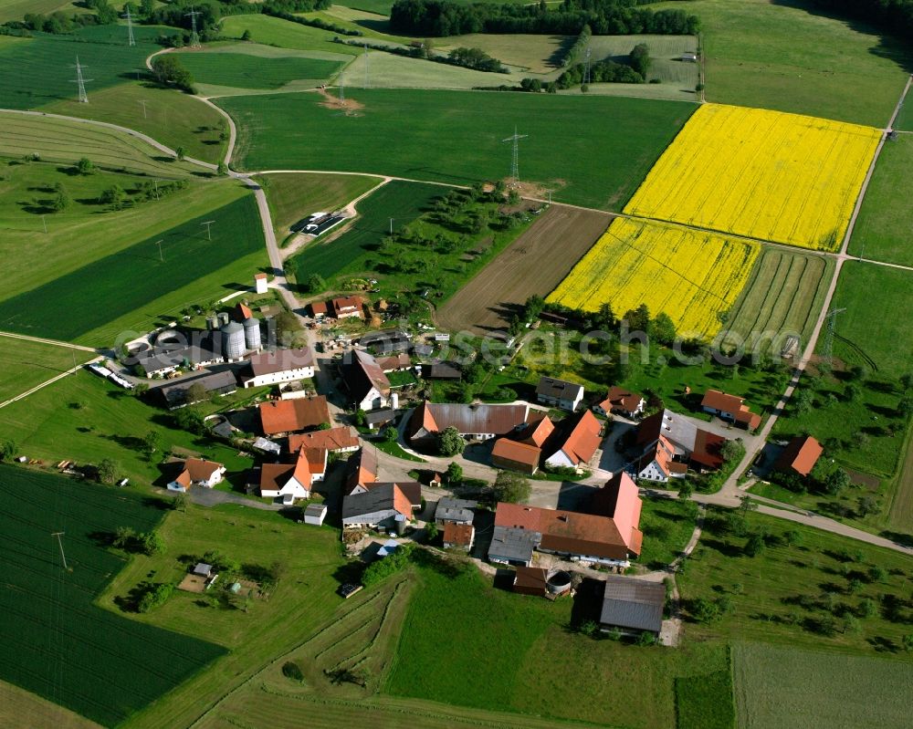 Aerial photograph Wittingen - Agricultural land and field boundaries surround the settlement area of the village in Wittingen in the state Baden-Wuerttemberg, Germany