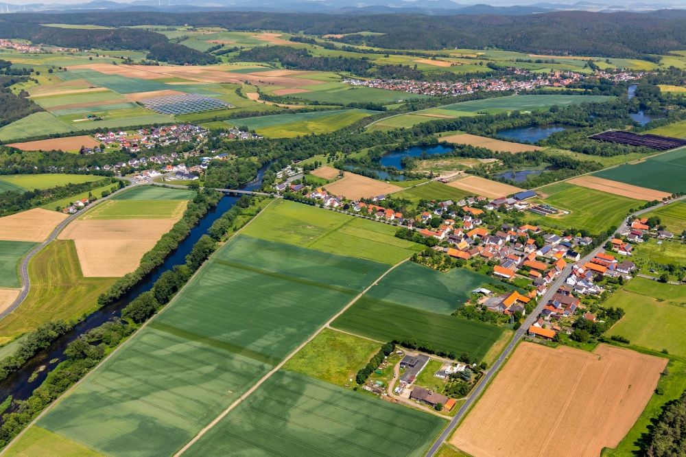 Aerial image Mehlen - Village on the river bank areas of Eof in Mehlen in the state Hesse, Germany