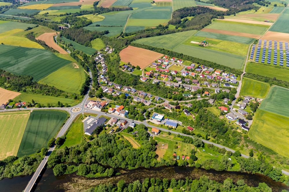 Aerial photograph Mehlen - Village on the river bank areas of Eof in Mehlen in the state Hesse, Germany