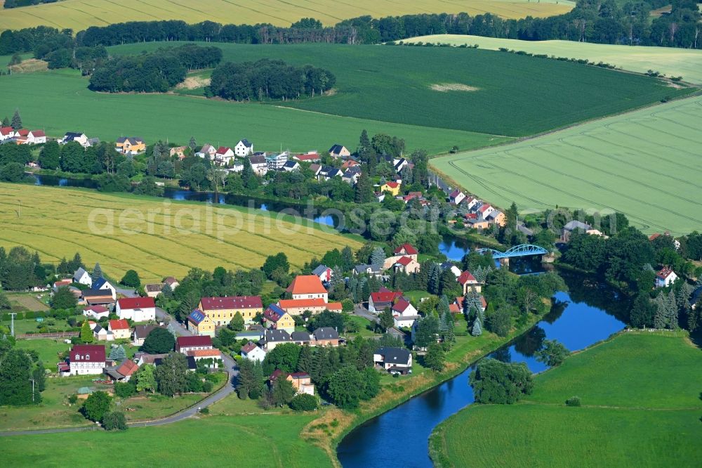 Aerial photograph Altleisnig - Village on the river bank areas of Freiberger Mulde in Altleisnig in the state Saxony, Germany