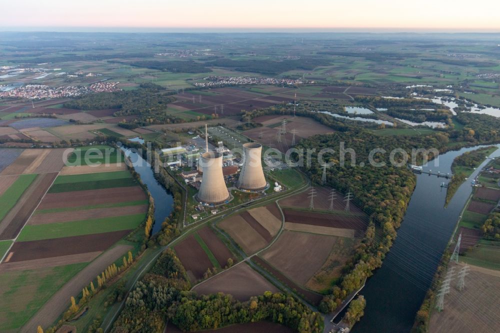 Aerial photograph Garstadt - Village on the river bank areas of the Main opposite of Nucrlear power plant Schweinfurt in Garstadt in the state Bavaria, Germany