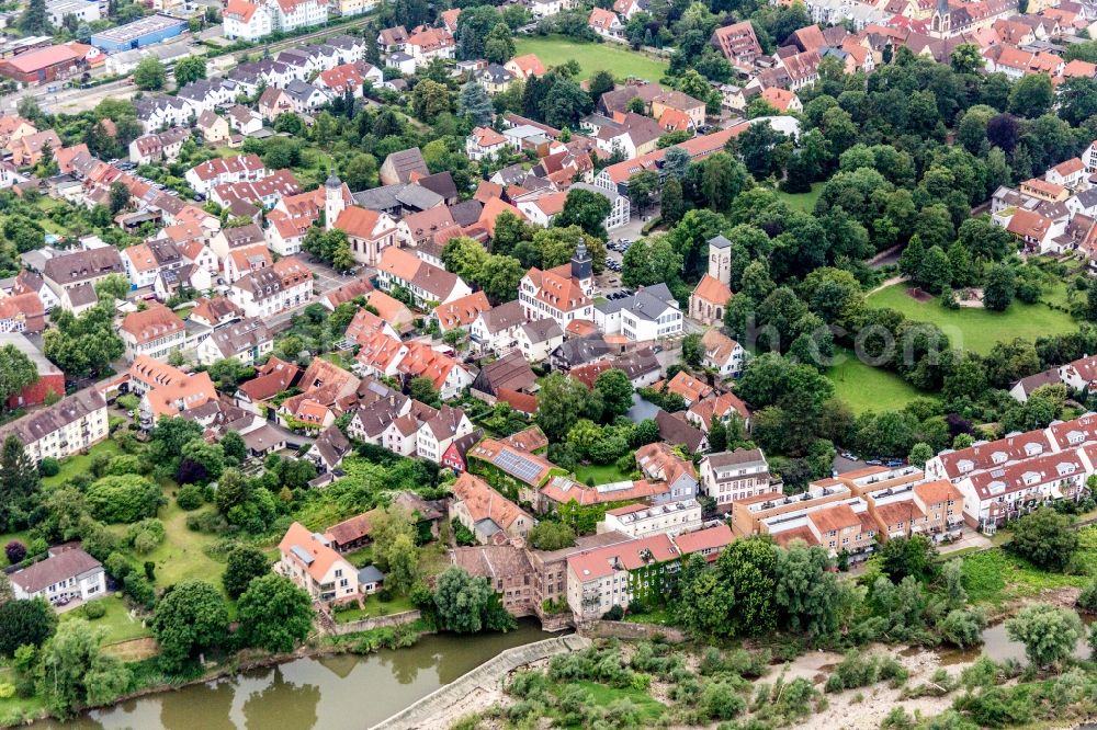 Wieblingen from the bird's eye view: Village on the river bank areas of the river Neckar in Wieblingen in the state Baden-Wurttemberg, Germany