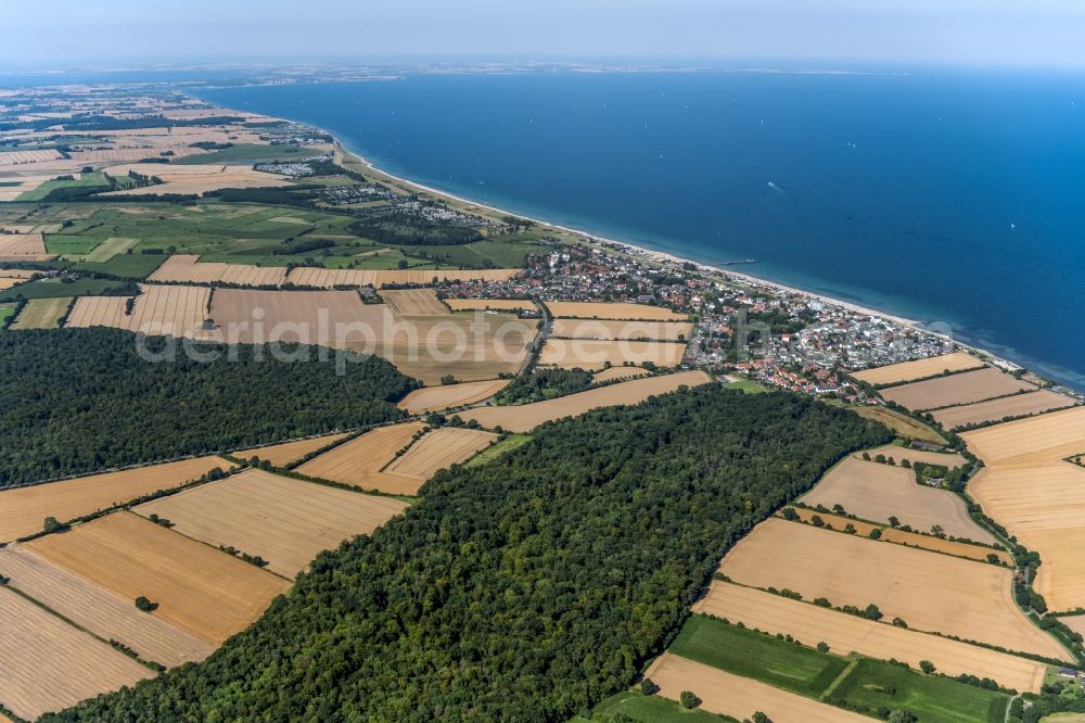 Aerial photograph Dahme - Village on marine coastal area of Baltic Sea in Dahme in the state Schleswig-Holstein, Germany