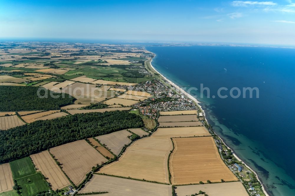 Dahme from above - Village on marine coastal area of Baltic Sea in Dahme in the state Schleswig-Holstein, Germany