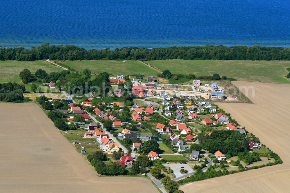 Rosenhagen from the bird's eye view: Village on marine coastal area of Baltic Sea in Rosenhagen in the state Mecklenburg - Western Pomerania, Germany