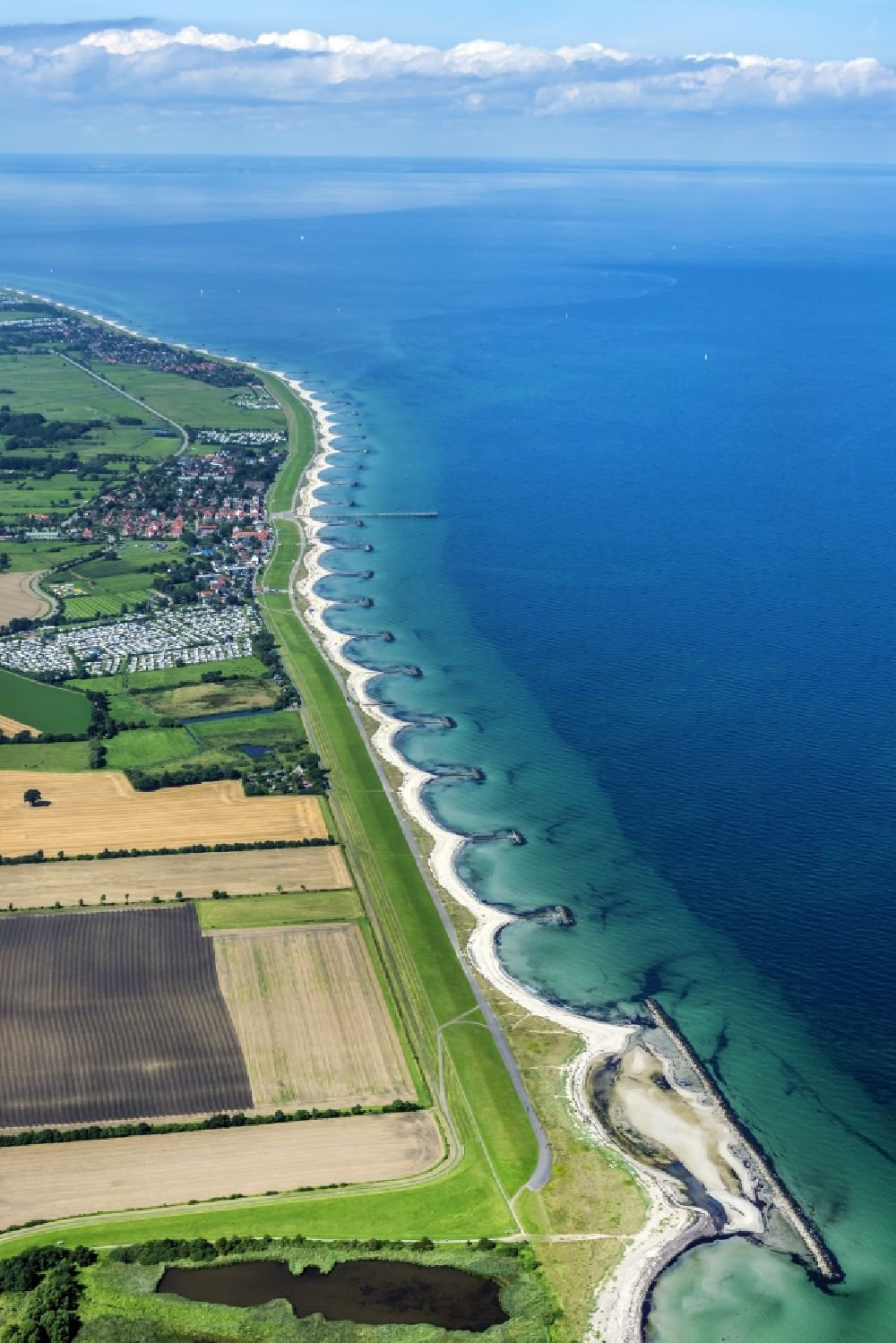 Schönberg from the bird's eye view: Village on marine coastal area of Baltic Sea in Schoenberger Strand in the state Schleswig-Holstein