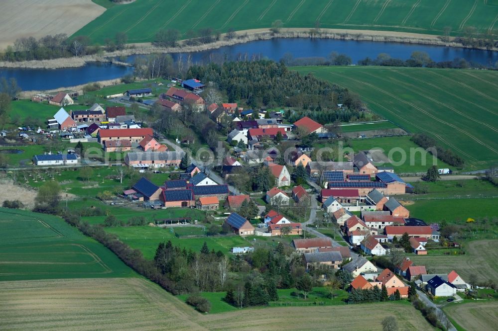Aerial photograph Bölkendorf - Village on the lake bank areas of Krummer See in Boelkendorf in the state Brandenburg, Germany