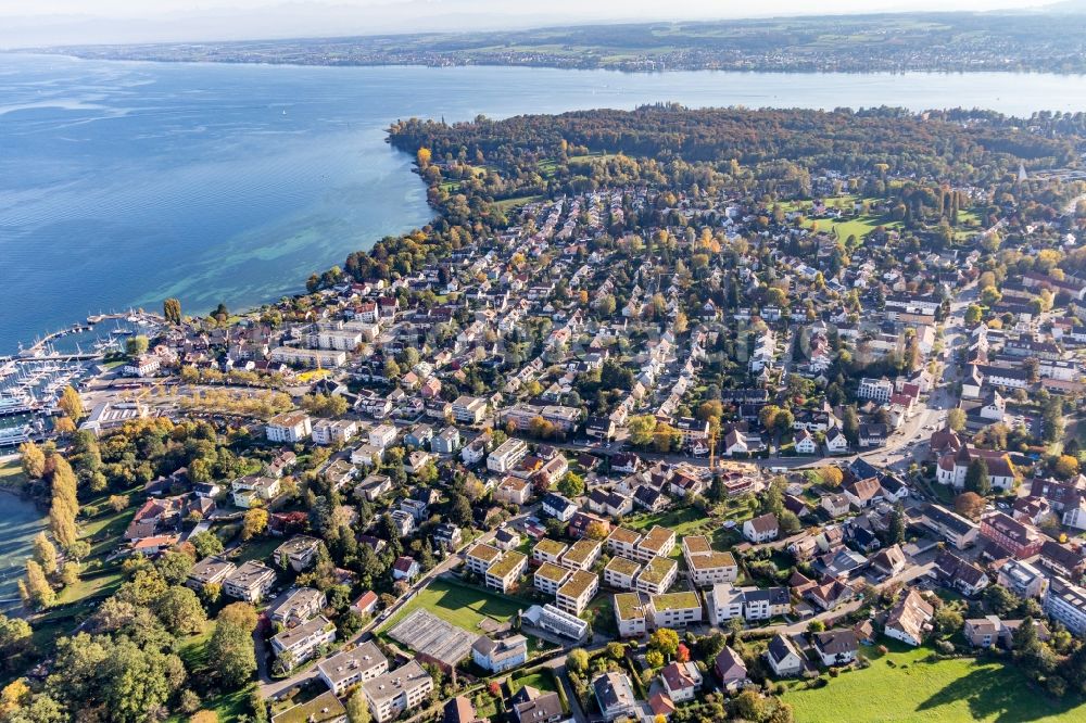 Konstanz from the bird's eye view: Village on the lake bank areas called Hoernle on Lake of Constance in the district Staad in Konstanz in the state Baden-Wurttemberg, Germany