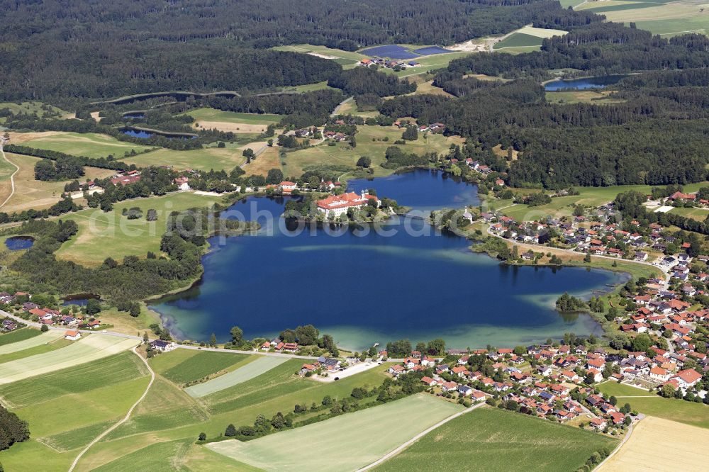 Seeon-Seebruck from the bird's eye view: Village on the lake bank areas of Klostersee on street TS14 in Seeon-Seebruck in the state Bavaria, Germany
