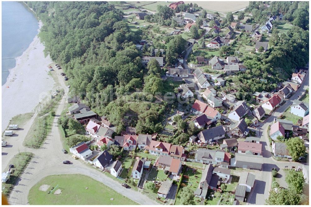 Aerial photograph Kamminke - Village on the lake bank areas of Stettiner Haff in Kamminke in the state Mecklenburg - Western Pomerania, Germany