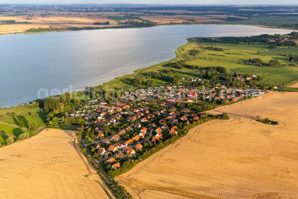 Aerial image Röpersdorf - Village on the lake bank areas of Unteruckersees in Roepersdorf in the state Brandenburg, Germany