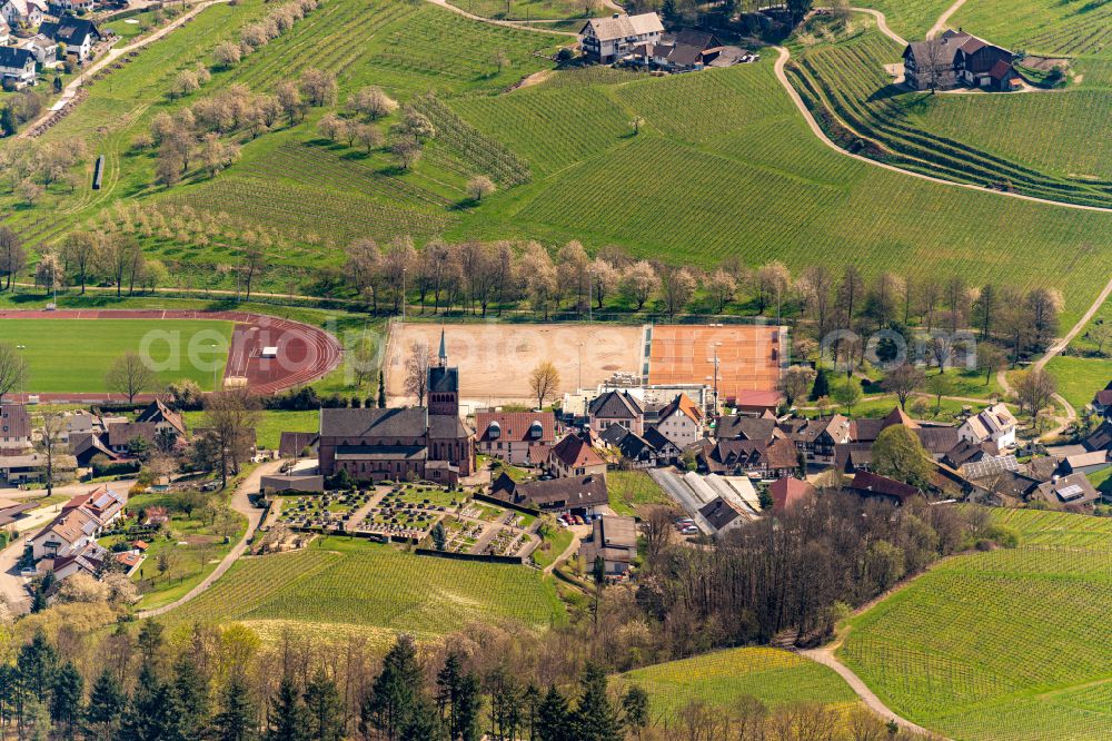 Aerial photograph Waldulm - Village on the edge of vineyards and wineries in the wine-growing area in Waldulm in the state Baden-Wuerttemberg, Germany