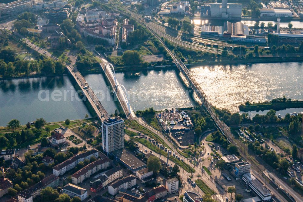 Aerial photograph Kehl - Three River - bridges B28-Europabruecke, Beatus-Rhenanus-Bruecke and Railwaybridge crossing the river Rhine to Strasbourg in Kehl in the state Baden-Wurttemberg, Germany