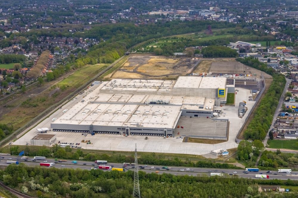 Oberhausen from above - Warehouses and forwarding building of the Edeka central warehouse on Waldteichstrasse in the industrial park Weierheide in Oberhausen in the Ruhr area in the state North Rhine-Westphalia, Germany