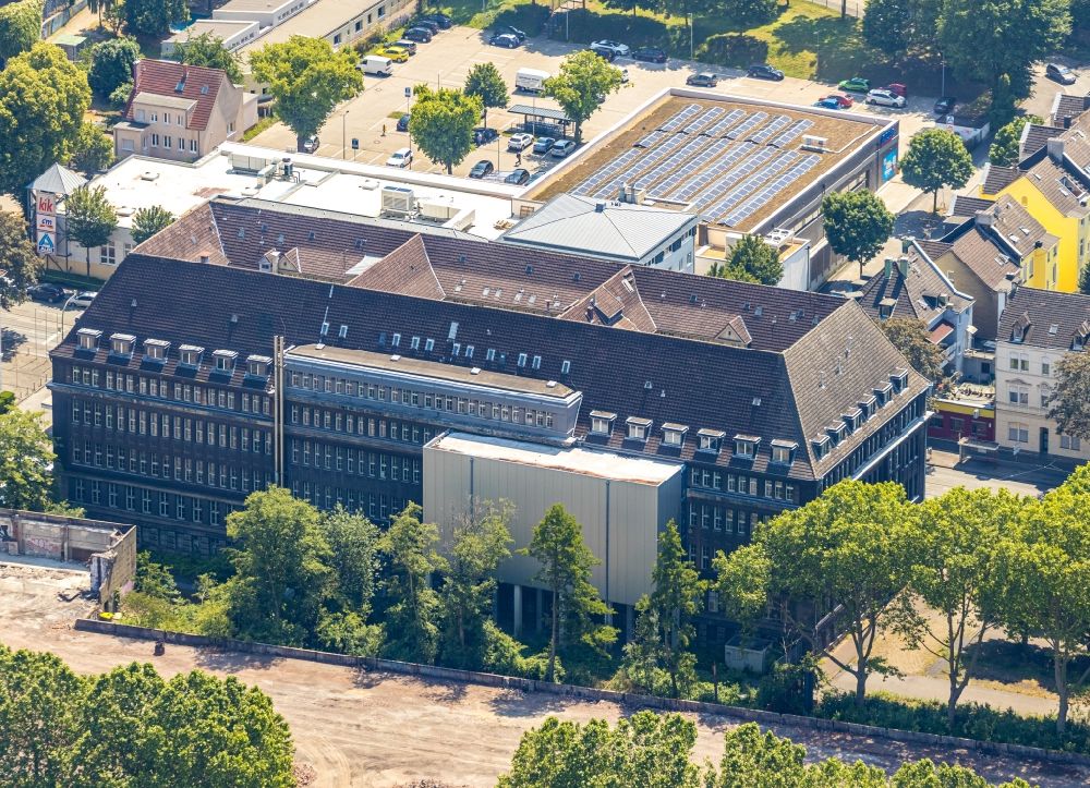 Aerial photograph Dortmund - Former headquarters, administrative building and production halls of the Hoesch-Stahl AG on Rheinischen Strasse in Dortmund in the federal state North Rhine-Westphalia