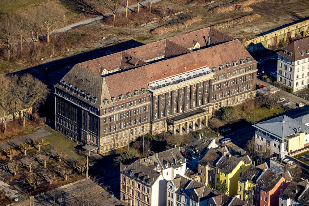 Aerial photograph Dortmund - Former headquarters, administrative building and production halls of the Hoesch-Stahl AG on Rheinischen Strasse in Dortmund in the federal state North Rhine-Westphalia
