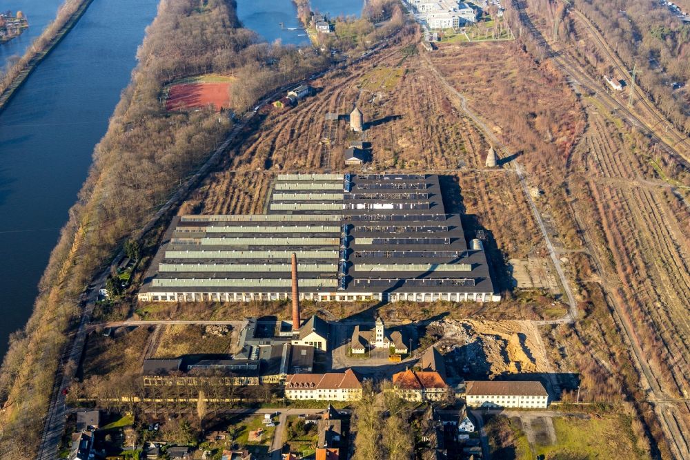 Duisburg from the bird's eye view: Development area of the decommissioned and unused land and real estate on the former marshalling yard and railway station of Deutsche Bahn in Duisburg in the state North Rhine-Westphalia, Germany