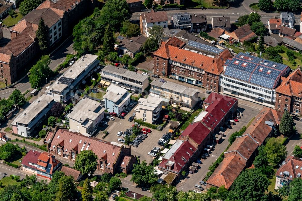 Aerial image Lahr/Schwarzwald - Administrative building of the industrial area of ehemaligen Zigaretten Firma Rothaendle in Lahr/Schwarzwald in the state Baden-Wurttemberg, Germany
