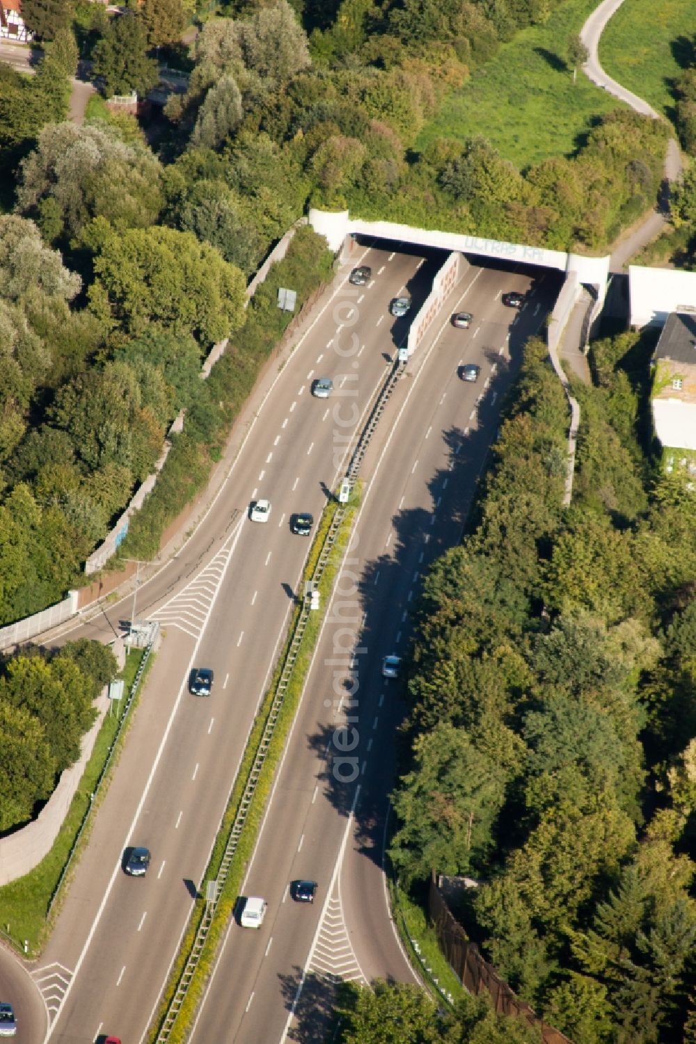 Karlsruhe from the bird's eye view: Entry and exit area of Edeltrud Tunnel in the district Beiertheim - Bulach in Karlsruhe in the state Baden-Wuerttemberg