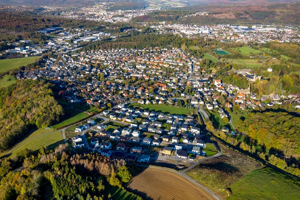 Herdringen from the bird's eye view: Single-family residential area of settlement Am Spielberg in Herdringen in the state North Rhine-Westphalia, Germany