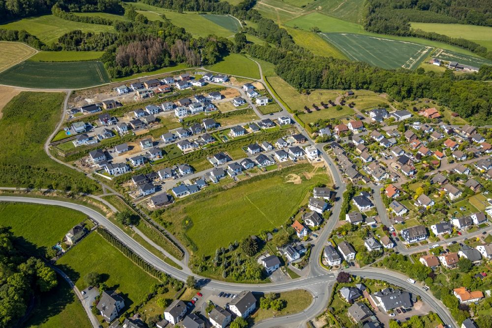 Aerial image Herdringen - Single-family residential area of settlement Am Spielberg in Herdringen in the state North Rhine-Westphalia, Germany