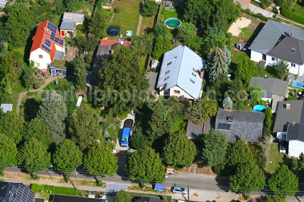 Berlin from above - Detached houses with gardens on Bergedorfer Strasse in the district of Kaulsdorf in Berlin, Germany