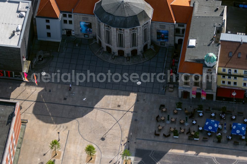 Aerial photograph Bremerhaven - Entrance of the Building of the concert hall and theater playhouse in the district Mitte-Sued in Bremerhaven in the state Bremen, Germany