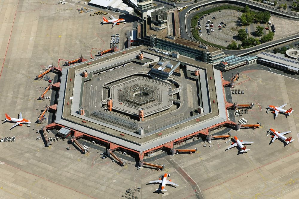 Aerial image Berlin - Flight operations at the terminal of the airport Berlin - Tegel