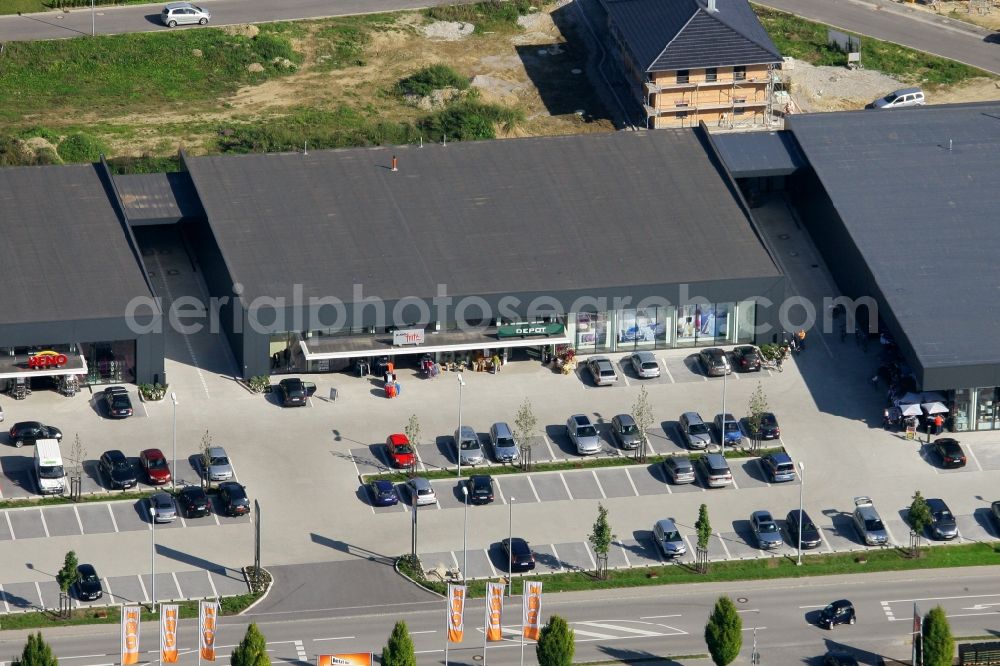 Aerial image Pocking - Building of dealer shops in a shopping area in Pocking in the state Bavaria, Germany