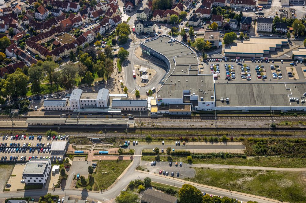 Soest from the bird's eye view: Building of the shopping center City Center Soest at the train station in Soest in the state North Rhine-Westphalia, Germany