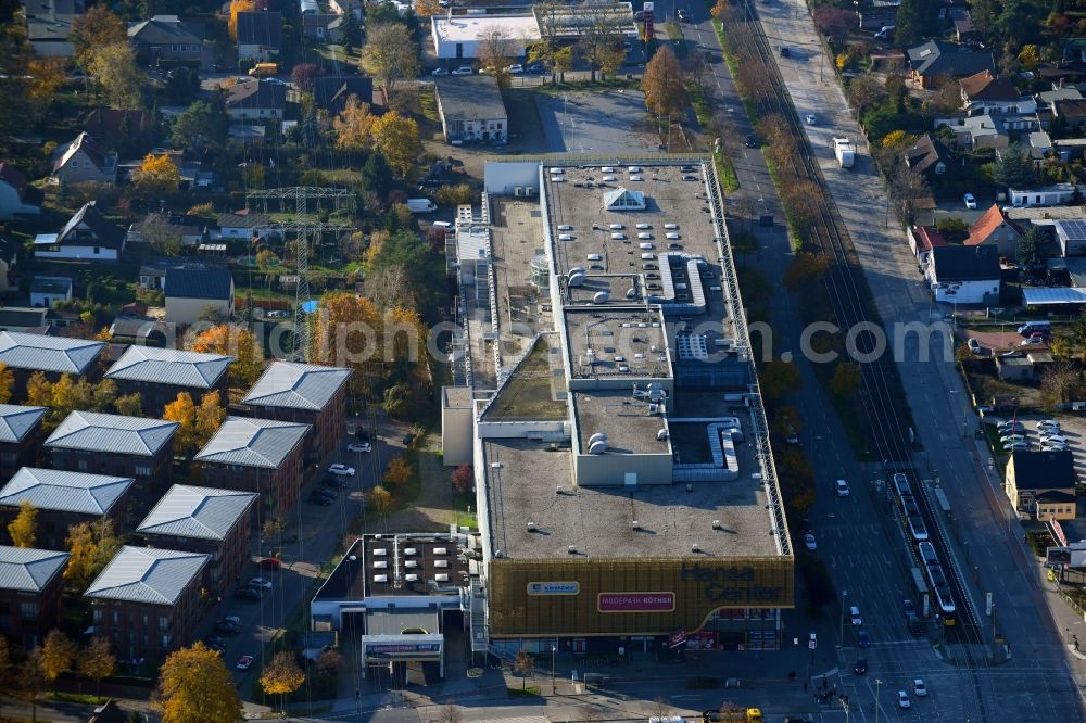 Aerial image Berlin - Building of the shopping center Hansa Center Berlin on Hansastrasse in the district Hohenschoenhausen in Berlin, Germany