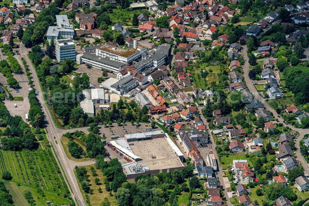Bühl from the bird's eye view: Building of the shopping center KAUFLAND on Buehlertalstrasse in the district Altschweier in Buehl in the state Baden-Wuerttemberg, Germany