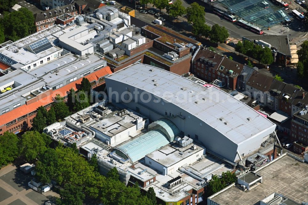 Aerial photograph Hamburg - Building of the shopping center QUARREE Wandsbek on Quarree - Wandsbeker Marktstrasse in the district Wandsbek in Hamburg, Germany